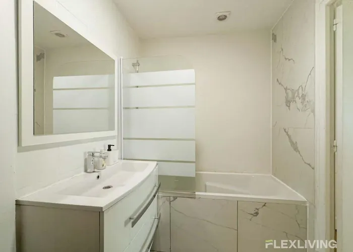 Flexliving - Whole Flat - Banquier Apartamento *