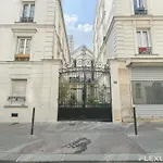 Flexliving - Whole Flat - Banquier Apartmán *