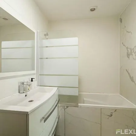 Flexliving - Whole Flat - Banquier Apartamento *